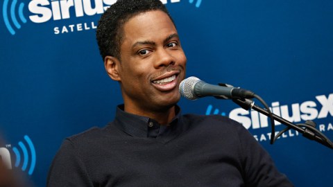 El comediante Chris Rock se ríe de las malas decisiones del basquetbolista en las redes sociales.