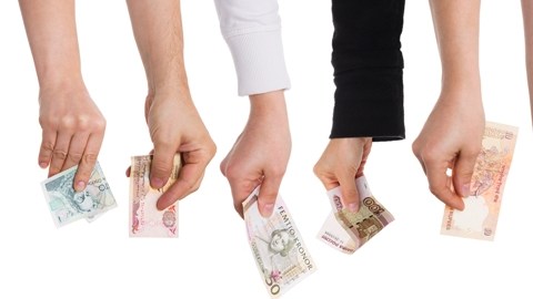 La SEC abre las puertas a la inversión a pequeños ahorradores./Shutterstock