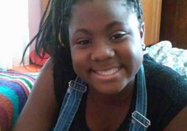 Dejah Joyner, de 12 años, murió tras recibir un impacto de bala en su residencia de Hempstead NY, mientras se asomaba en su ventana el pasado viernes.