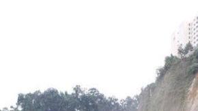 El deslizamiento de tierra afectó vehículos estacionados sin dejar heridos o víctimas que lamentar en Ciudad de México.