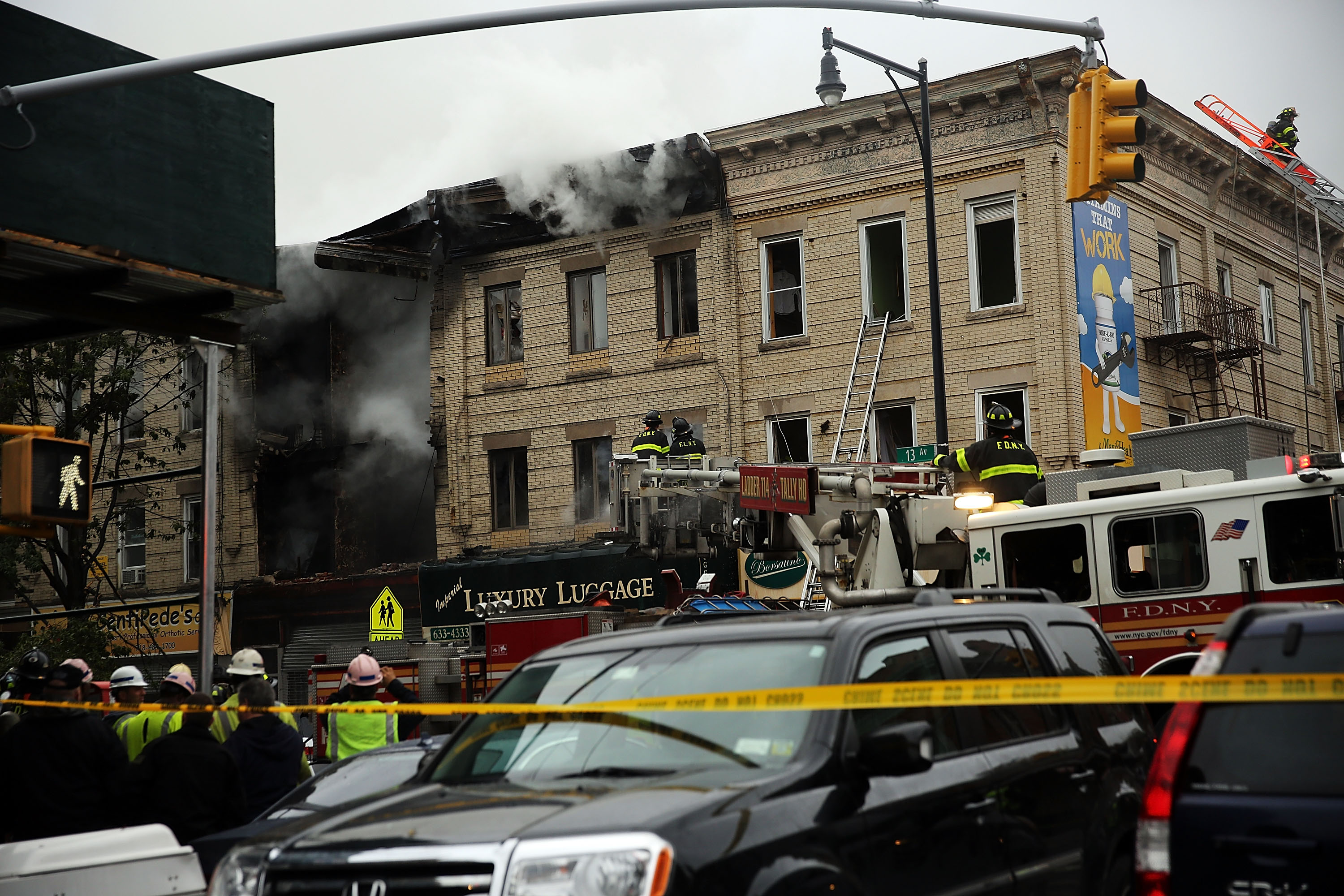 Un muerto y tres heridos por explosión en Brooklyn (FOTOS) El Diario NY