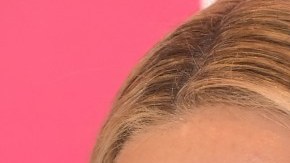 Después de asistir a un evento solidario, la actriz se escapó a una fiesta en la que estaba el joven cantante.