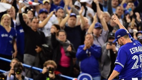 Gran labor de Marco Estrada en el quinto de la serie.