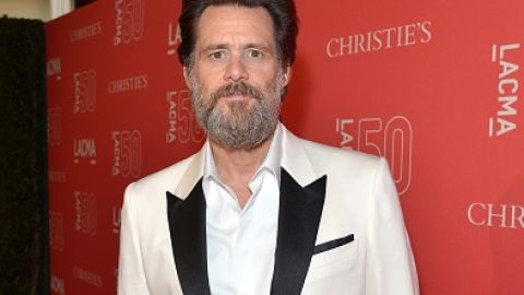 El actor Jim Carrey está bajo la mira de las autoridades por posible participación en la muerte de su joven expareja.
