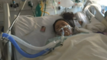 Noelia Echaverria, estudiante de segundo grado de una escuela  pública de Brooklyn, se encuentra en estado vegetativo tras haberse atorado mientras almorzaba.