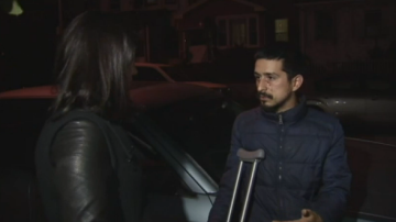 La víctima del ataque, Andrew Tejada (23) habla sobre los hechos, que lo dejaron en muletas, con NBC.