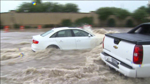 Desde la noche del viernes se reportaron fuertes lluvias en Texas.