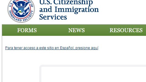 Página web de USCIS donde explica cómo hacer el cambio de domicilio.