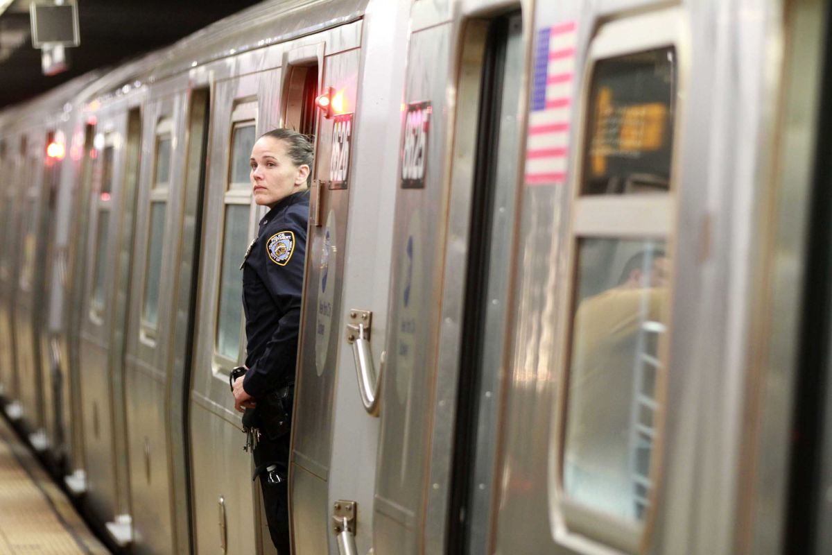 Cada año se reportan más de 600 casos de crímenes sexuales en el metro.