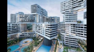 Una urbanización vertical de Singapur, llamada "The Interlace" ("La entrelazada") ganó el premio mundial al Edificio del Año 2015. Este proyecto residencial fue diseñado y construido por los estudios OMA y Buro Ole Scheere entre 2007 y 2013.