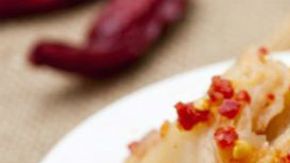 El kimchi de Corea del Norte es menos rojo y menos picante que la versión del mismo platillo de Corea del Sur.