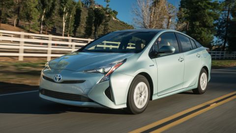 toyota prius 2016