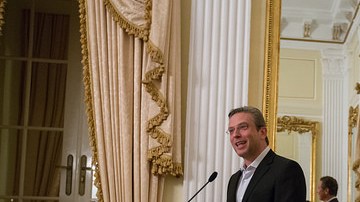 Cuomo con el gobernador de Puerto Rico en la pasada visita.