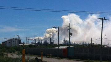 Explosión en Refinería en Oaxaca.