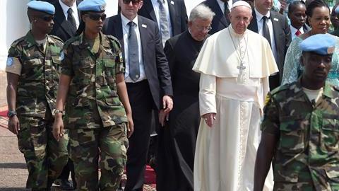 El papa Francisco a su llegada a la Bangui, capital de la República Centroafricana.