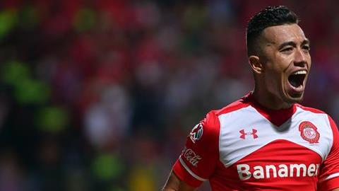 El festejo del 'choricero' Fernando Uribe en la vuelta ante Puebla.