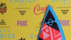 “Podría bailar este tema UN MILLÓN de veces… te amo Adele”, escribió ‘Brit’ en la publicación.