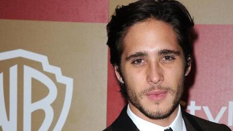 Tras concluir su última relación sentimental, el mexicano decidió que durante una temporada solo saldría con chicas que le trataran mal.