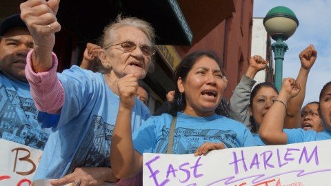 Protesta en Harlem por plan de vivienda asequible que impulsa el alcalde Bill de Blasio. (Archivo)