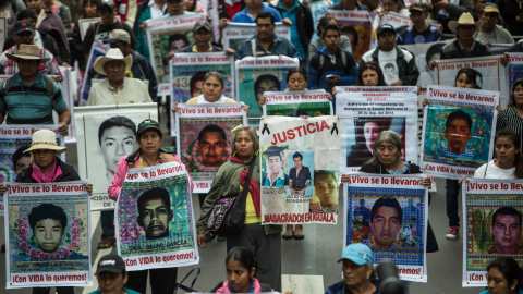 La demanda de justicia para las víctimas de Ayotzinapa no cesa.