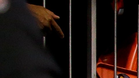 Luego del partido del domingo pasado, Peyton Manning ingresó en un túnel lleno de cuestionamientos sobre su futuro.