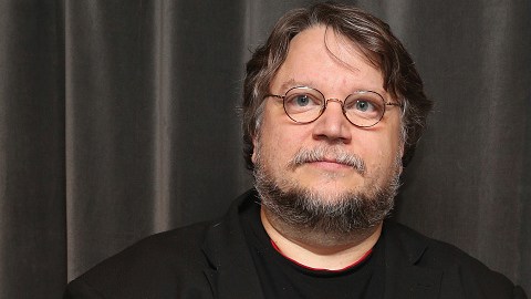 El director mexicano Guillermo del Toro no quiso ser parte del círculo de violencia de su país y aboga por la paz.