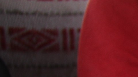 Rodolfo, un estudiante de secundaria,  muestra la droga que venden en su escuela del Estado de México.
