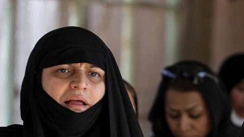 Peregrinas chíies a su llegada a Shalamcheh con destino a la ciudad de Kerbala, donde más de diecisiete millones de peregrinos chiíes celebran la festividad religiosa de Al Arbaín.