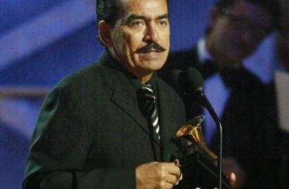 Joan Sebastian será recordado desde sus inicios hasta sus últimos días de vida en nueva serie de televisión.