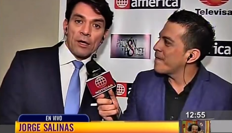 Esta fue la cara del actor Jorge Salinas cuando le cambiaron el nombre en entrevista en vivo durante show peruano.