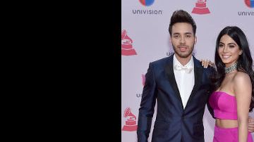 Prince Royce estuvo muy bien acompañado por Emeraude Toubia.