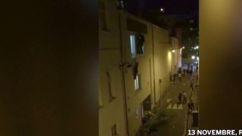 Fuertes imágenes de parisinos huyendo de los terroristas.