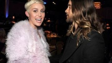 Miley ha mantenido relaciones sentimentales con hombres y mujeres.