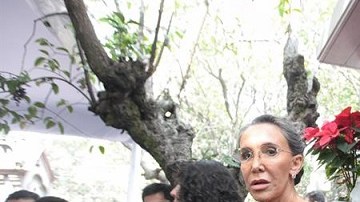 Florinda Meza organizó una misa para recordar el primer aniversario de la muerte de su esposo, el comediante Roberto Gómez Bolaños "Chespirito".