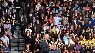 Hace un año, en Las Vegas, el Presidente Obama anunció las órdenes ejecutivas de inmigración para legalizar a  indocumentados en forma temporal.