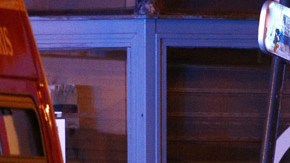 Heridos son evacuados en el exterior de la sala de conciertos Bataclan.