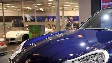 GEN550.GINEBRA (SUIZA).3/3/2009.-Imagen del nuevo Porsche Cayenne Diesel presentado en el dia para la prensa del Salón Internacional del Automóvil de Ginebra hoy martes 3 de marzo de 2009 en Ginebra, Suiza. Este evento abre sus puertas del 5 al 15 de marzo, periodo durante el cual más de 1.000 marcas presentarán sus últimas creaciones. EFE/SANDRO CAMPARDO