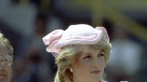 La Princesa Diana y el Princípe Carlos en un evento en 1983 cuando estaban casados.
