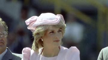La Princesa Diana y el Princípe Carlos en un evento en 1983 cuando estaban casados.