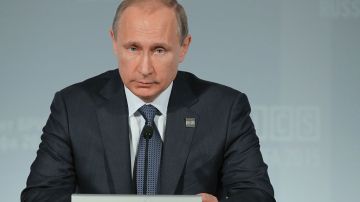 Vladimir Putin dijo que el avión ruso fue derribado "para proteger las rutas del petróleo hacia Turquía".