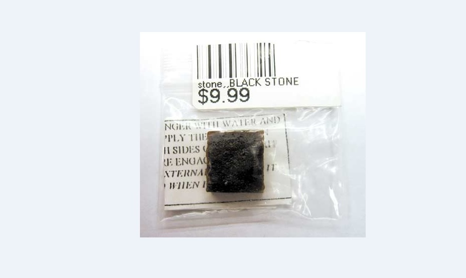 La Piedra China también se conoce como Piedra Negram, Jamaican Stone, Love Stone, Black Stone y China Rock.