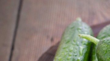 Los CDC recomiendan desechar el producto, conocido como "pepino americano" que tiene un color verde oscuro, para evitar el riesgo de contagio.