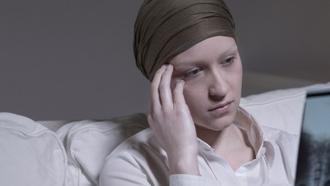 Más de 100,000 mujeres serán diagnosticadas con cáncer de pulmón este año en EEUU.