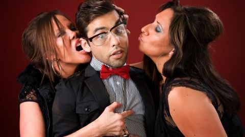 Se calcula que un 34% de las mujeres mayores de 40 están en una relación con un hombre menor que ellas.
