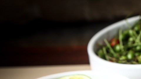 Una deliciosa sopa de arroz con garbanzos es ideal para compartir en familia./Reforma