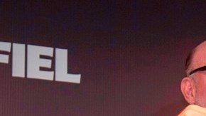 Márquez antes de volverse a poner la 'rojinegra'.