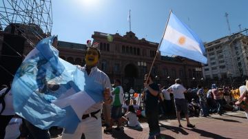Trasición de poder en Argentina.