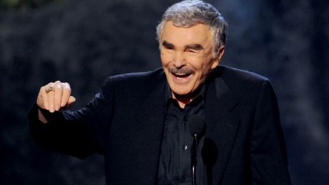 El veterano actor Burt Reynolds dijo lo que pensó, sin usar la diplomacia, sobre Charlie Sheen.