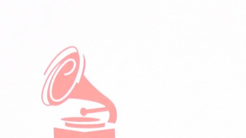Residente (izq.) y Visitante, de la agrupación boricua Calle 13, en la décima quinta edición de los premios Latin Grammy, que se celebró este año en Las Vegas, Nevada.,