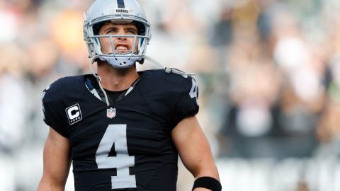 De la mano de Derek Carr, los Raiders podrían cerrar la campaña con su mejor record de los últimos años.